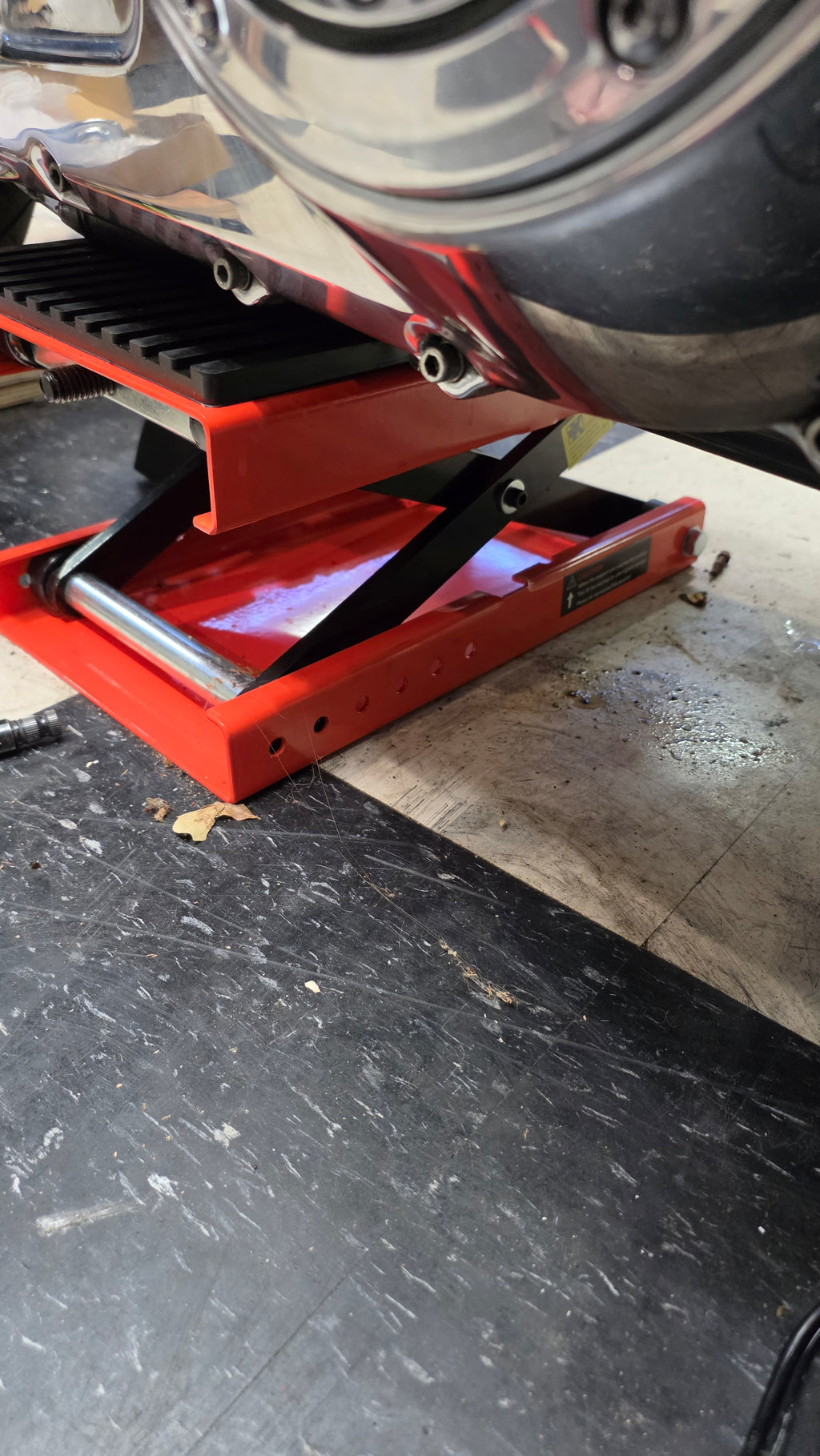 1100 lb Motorcycle Scissor Lift Jack, Wide Deck with Safety Pin, 3.7" to 13.8" Lift